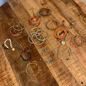 🎉🎉Assorted Bracelet Bundle🎉🎉